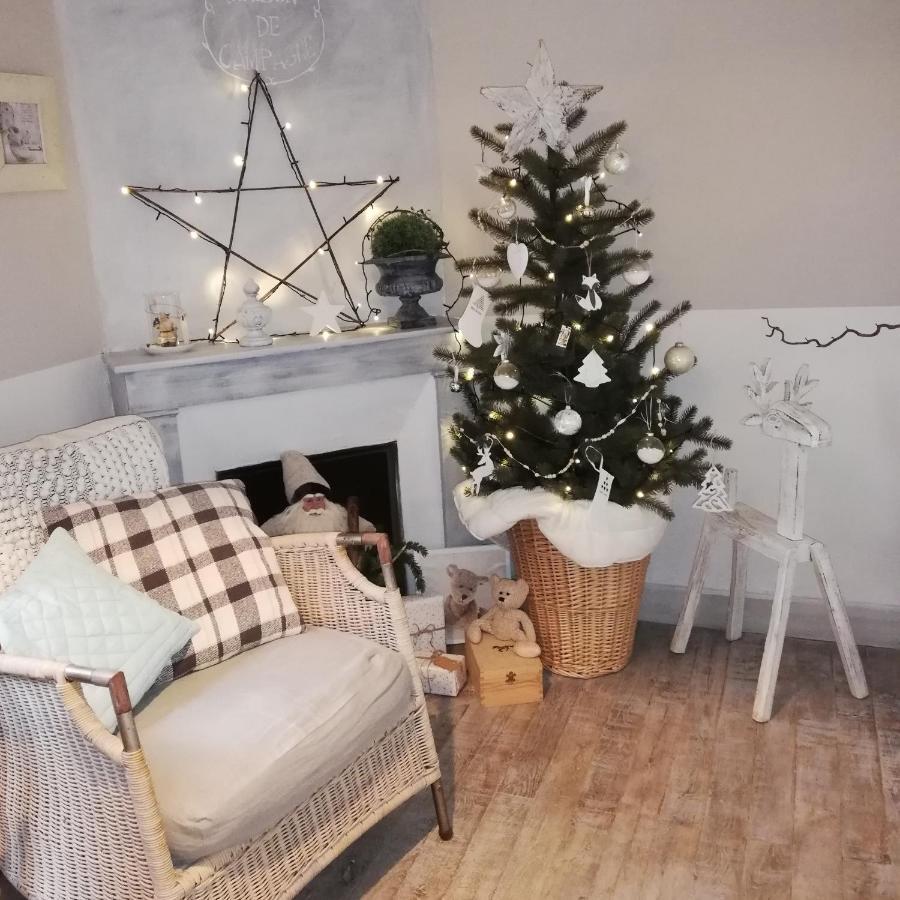 Chambre D'Hote Equestre Au Petit Bonheur Chateldon ภายนอก รูปภาพ