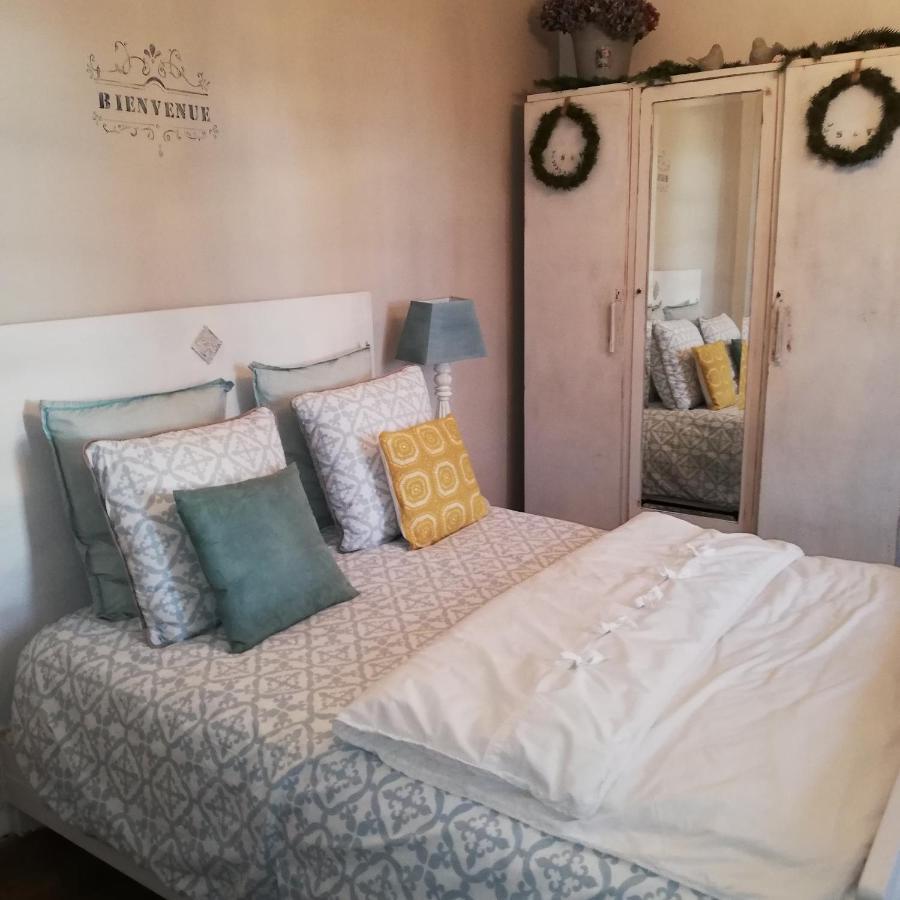 Chambre D'Hote Equestre Au Petit Bonheur Chateldon ภายนอก รูปภาพ