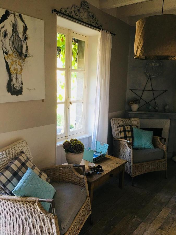 Chambre D'Hote Equestre Au Petit Bonheur Chateldon ภายนอก รูปภาพ